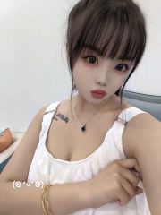 丰满性感美少妇